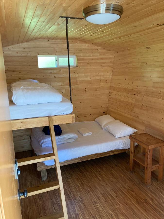 The Hiker Huts Hotel Port Renfrew Exterior photo